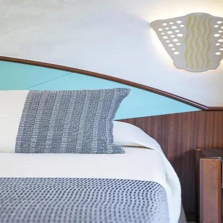 La Torre מלון בארי סארדו